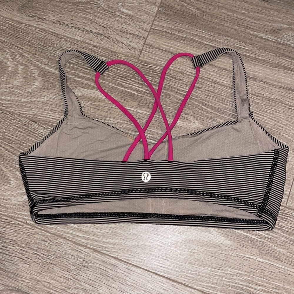 Lululemon striped sportsbra with pink straps, size 8! Great condition!